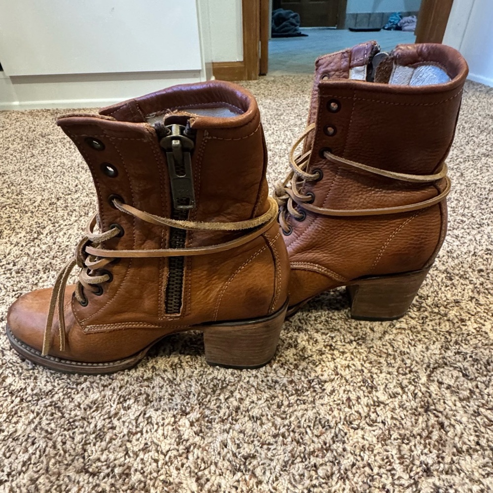 Freebird by Steven Tan Heeled Boots - Picture 3 of 6